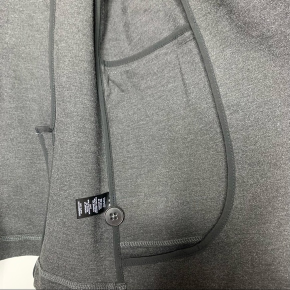BETABRAND Active Blazer with Convertible Cuffs in Dark Gray Medium - Picture 4 of 6